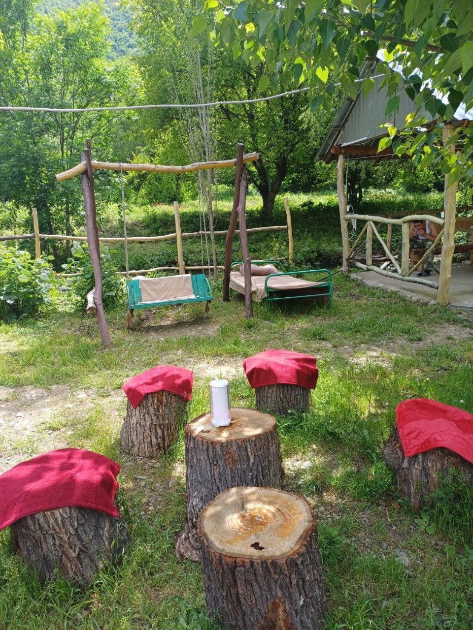 Basuta Guesthouse Kapan Екстер'єр фото